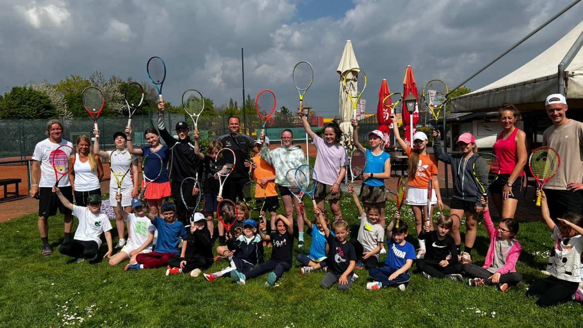 Oster-Tennis-Camp im Baumberger Tennis Club
